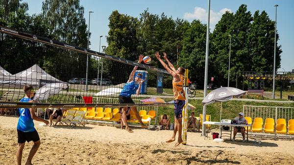 Młode wilki na skierniewickim piasku! Półfinały Mistrzostw Polski w Siatkówce Plażowej (Młodzik)
